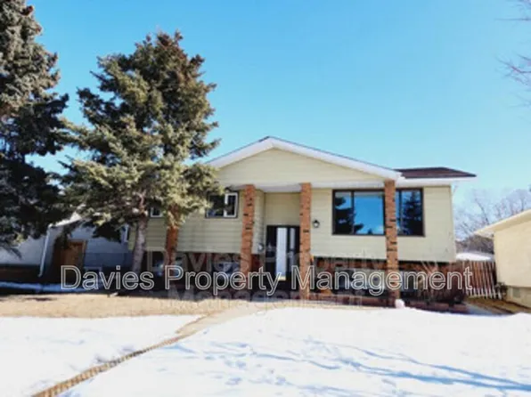 8725 151st St NW, Edmonton, AB T5R 1H8