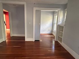 104 Dartmouth St