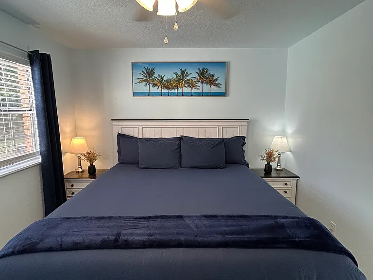 1625 Rebecca St — Photo 36