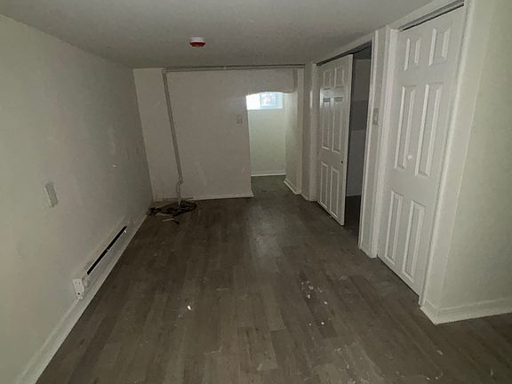 4th image of 6403 Glenmore Ave #1