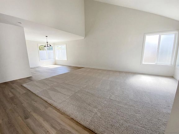 3rd image of 991 Calma Dr