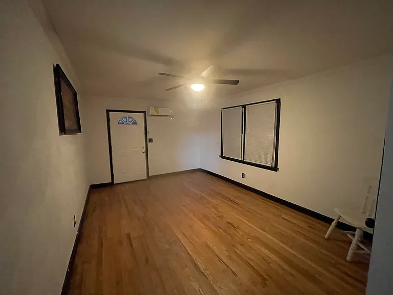 115 Thompson Dr — Photo 32