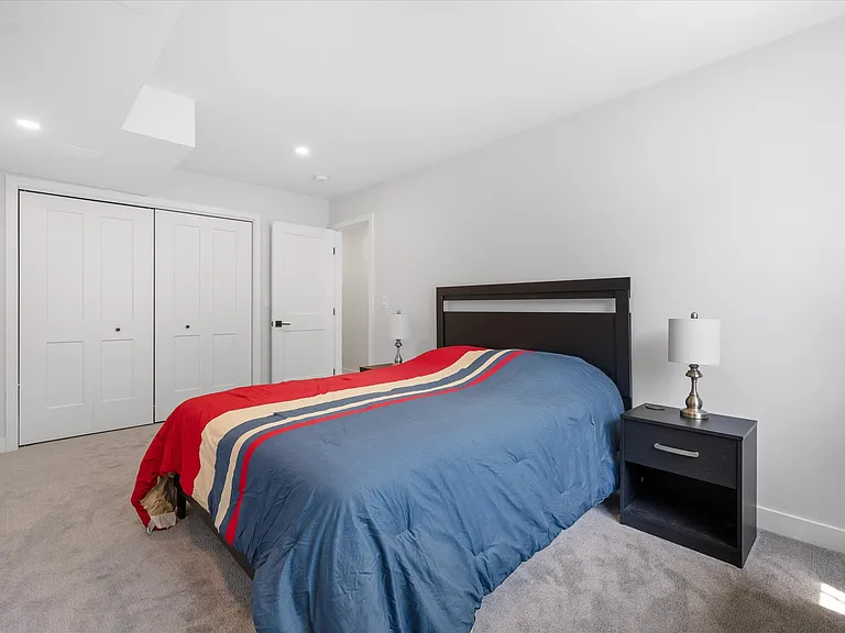 19 Willis St — Photo 18