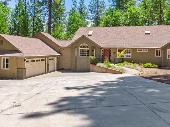 121 Sterling Ct, Grass Valley, CA 95949