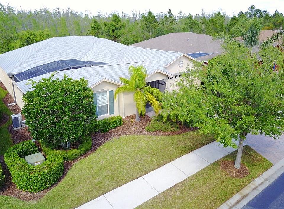 1st image of 584 Barcelona Dr
