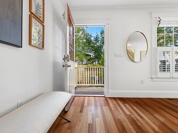 4th image of 41B Oak St #41B
