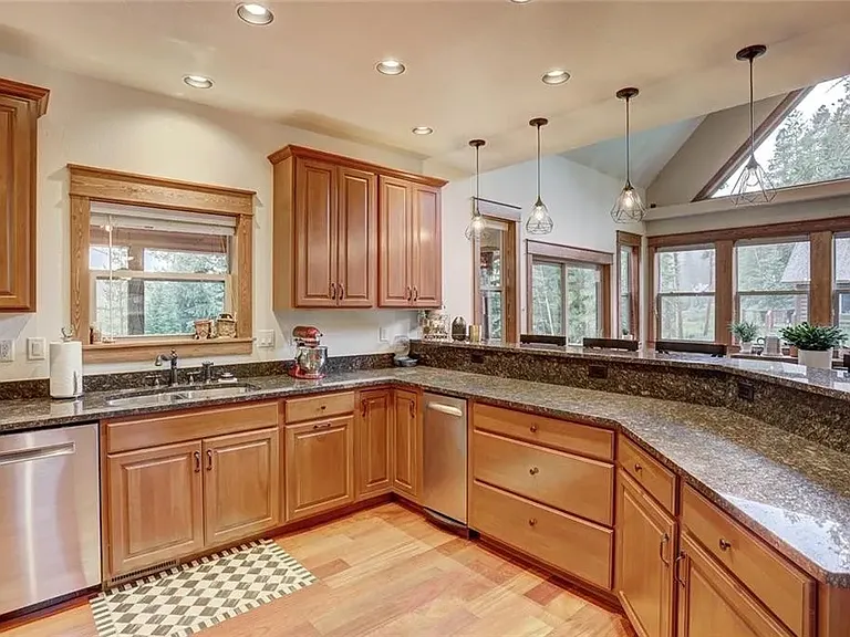 80 Blue Rock Dr — Photo 3