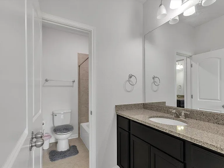 2517 Cappelle Way — Photo 31