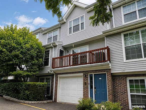 2nd image of 555 Ridge Ln
