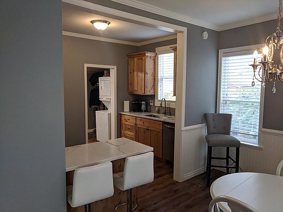 5th image of 1133 E Alder St