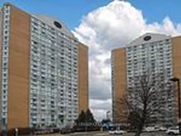 25 Trailwood Dr #704, Mississauga, ON L4Z 3K9