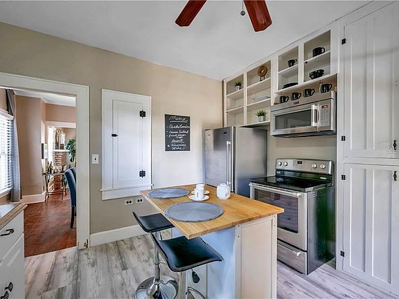 5th image of 1004 Queen St N