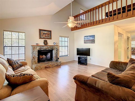5th image of 5728 Calais Blvd N APT 8