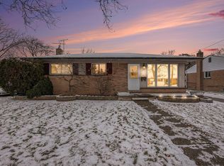 11927 Stamford Ave, Warren, MI 48089