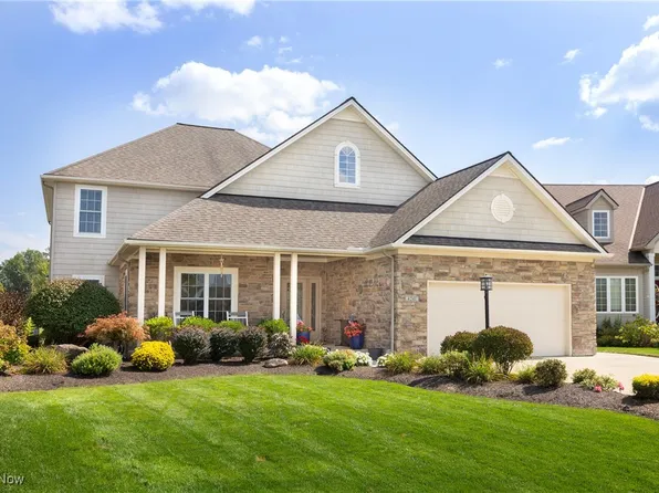 4241 Saint Theresa Blvd, Avon, OH 44011