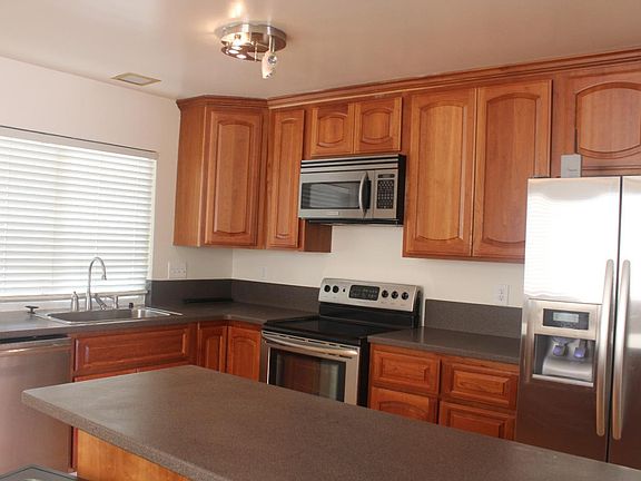 2nd image of 2557 Sugarplum Dr