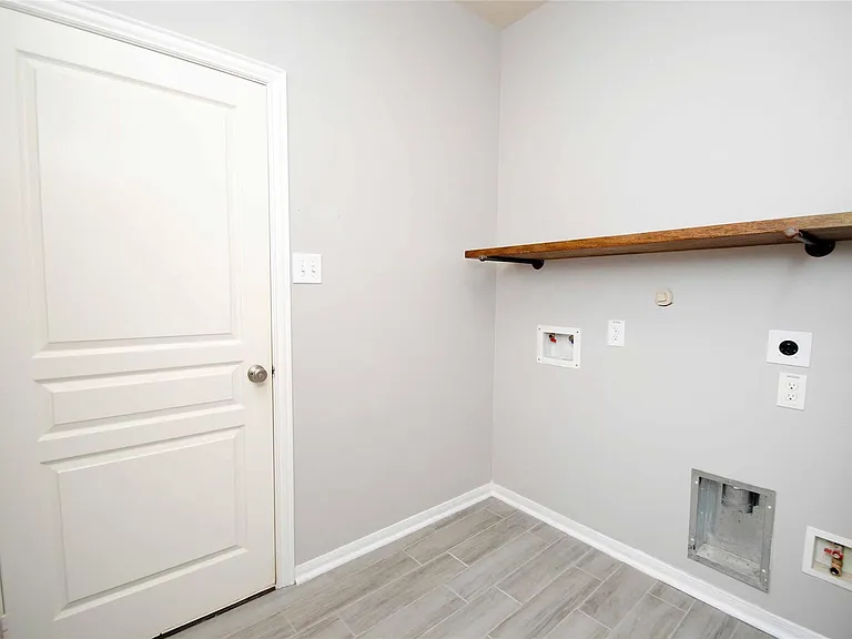 7019 Hazelnut Ln — Photo 15