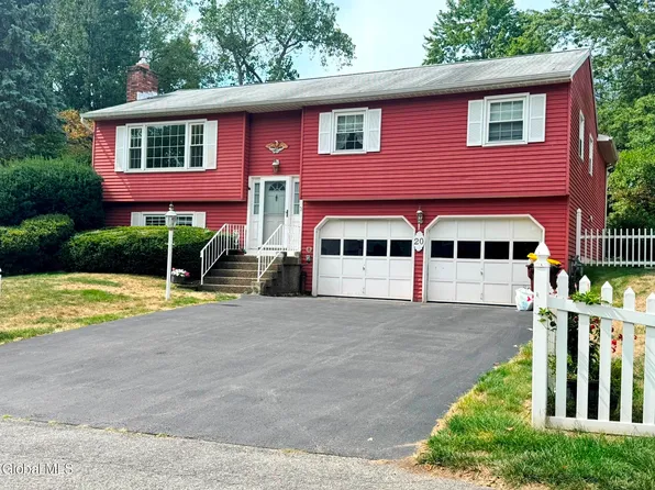 20 Skyline Drive, Latham, NY 12110