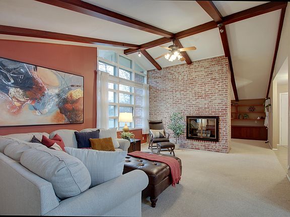 4th image of 328 Lincoln Hl NW