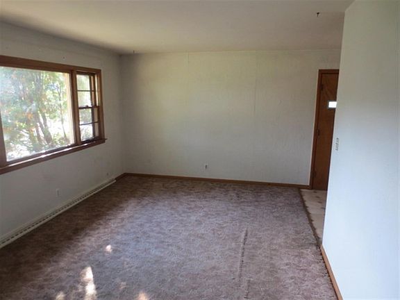 2nd image of 1203 Midway Dr