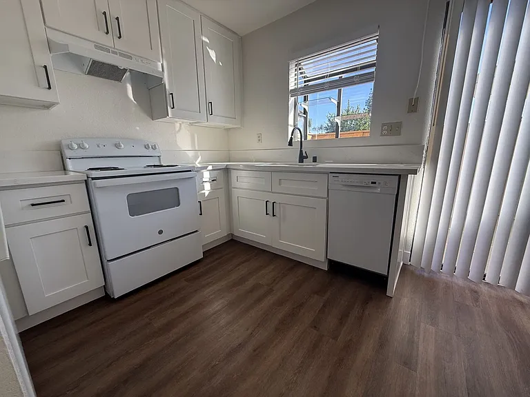 2854 Mountain View Dr #2854 — Photo 2