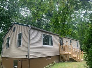 12322 N Watson Run Rd, Conneaut Lake, PA 16316