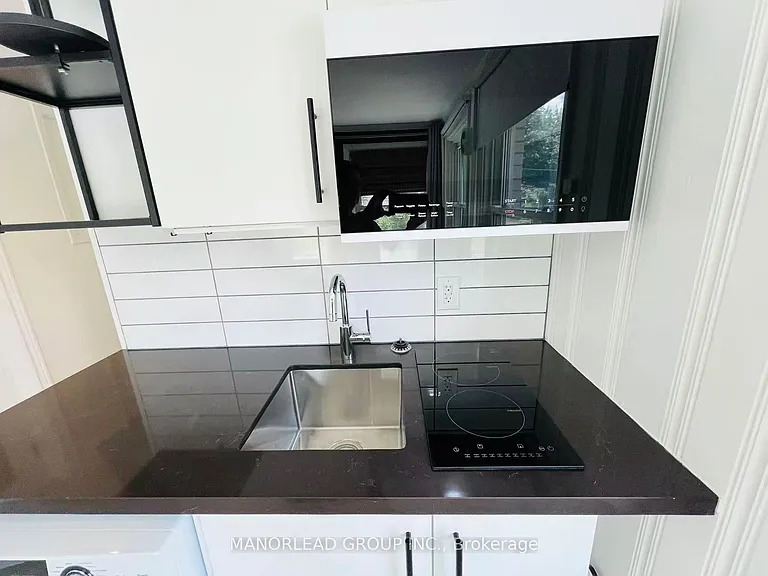 10 Greenyards Dr — Photo 21