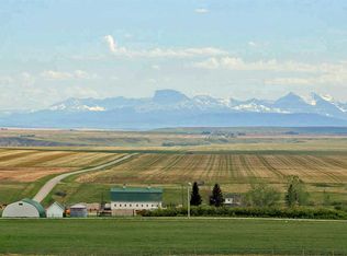 6032 Broadview St #0, Pincher Creek, AB T0K 1W0