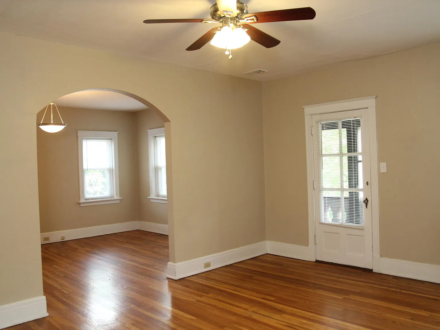 2 bed, 1.5 bath, 1450 sqft, $1,795 — Photo 4