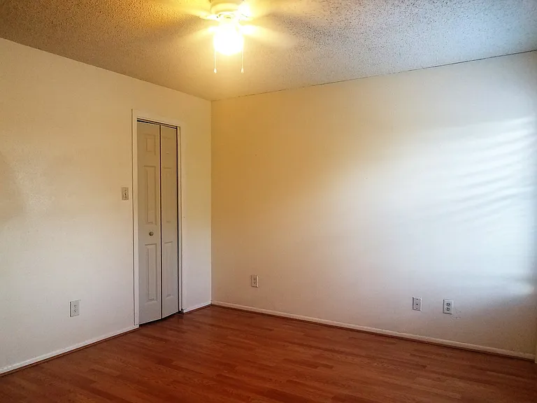 3772 Idlebrook Cir #212 — Photo 7
