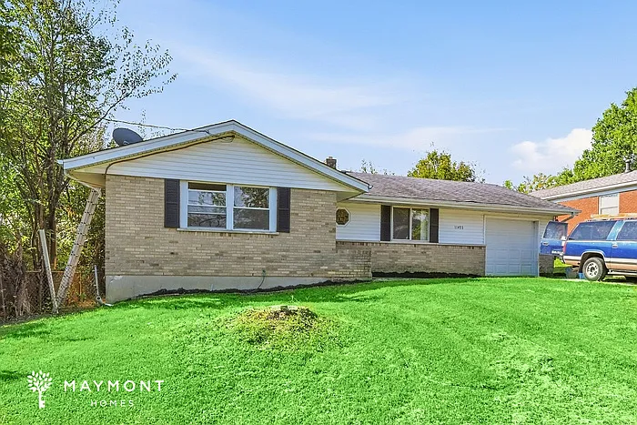 3 bed, 2.0 bath, 1159 sqft, $1,645 — Photo 1