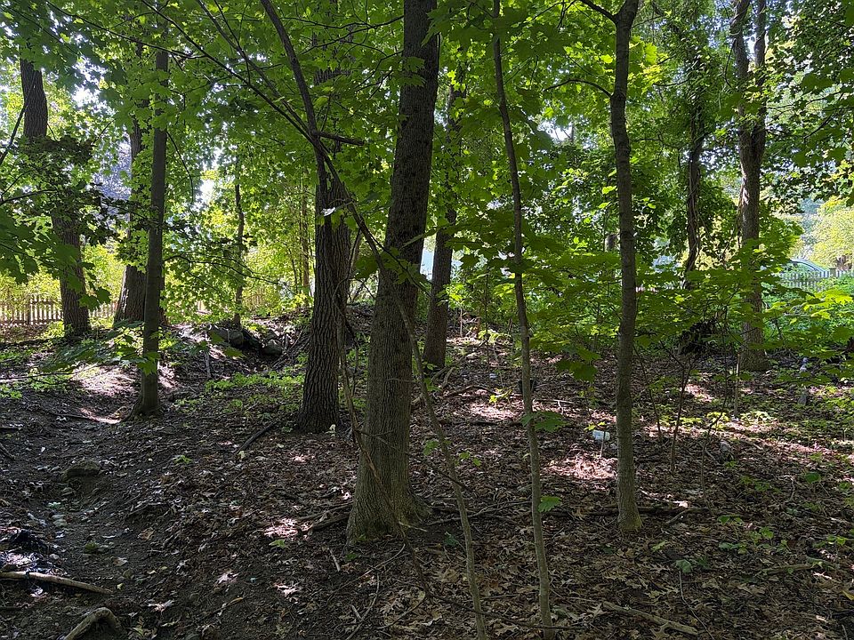 1st image of 15 Myrna Rd