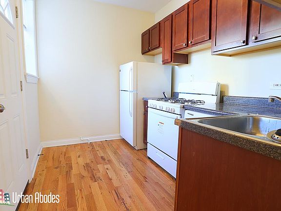 3rd image of 550 W Aldine Ave #Ua3s