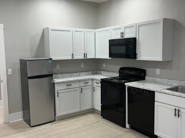 114 E Franklin St #2, Delphi, IN 46923