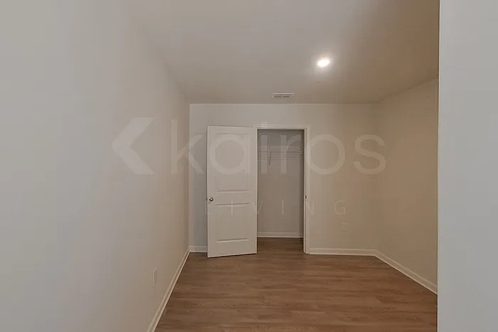 307 Ironwood Ct — Photo 13