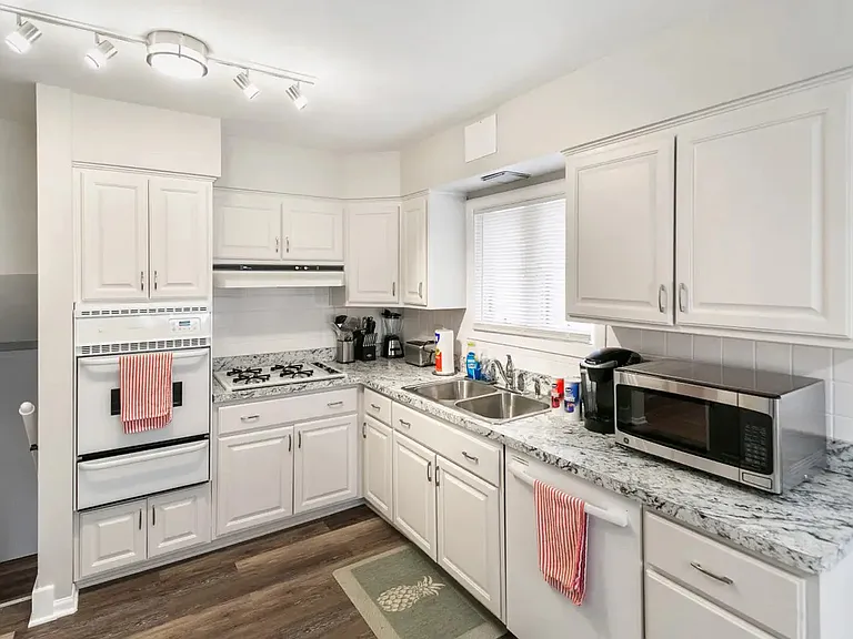 228 Kenloch Ave — Photo 14