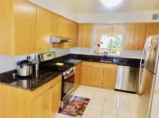 8 Bond St, Bridgewater, NJ 08807