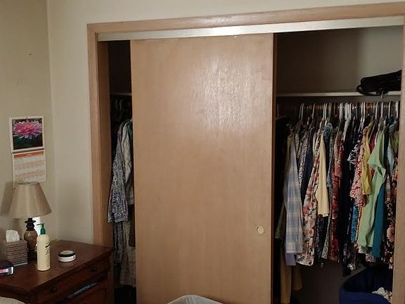 4th image of 6179 N Northwest Hwy APT 208