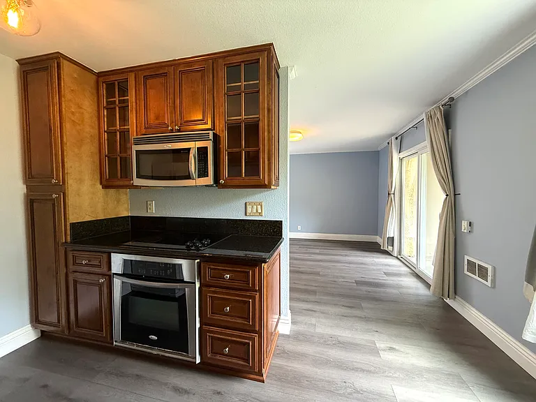 8581 Villa La Jolla Dr #A — Photo 13