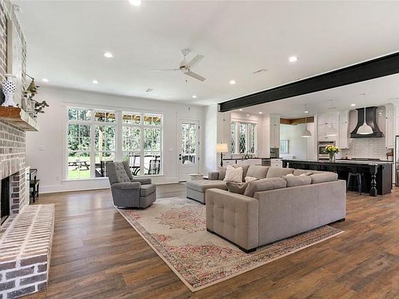 5th image of 62956 Equitana Ln