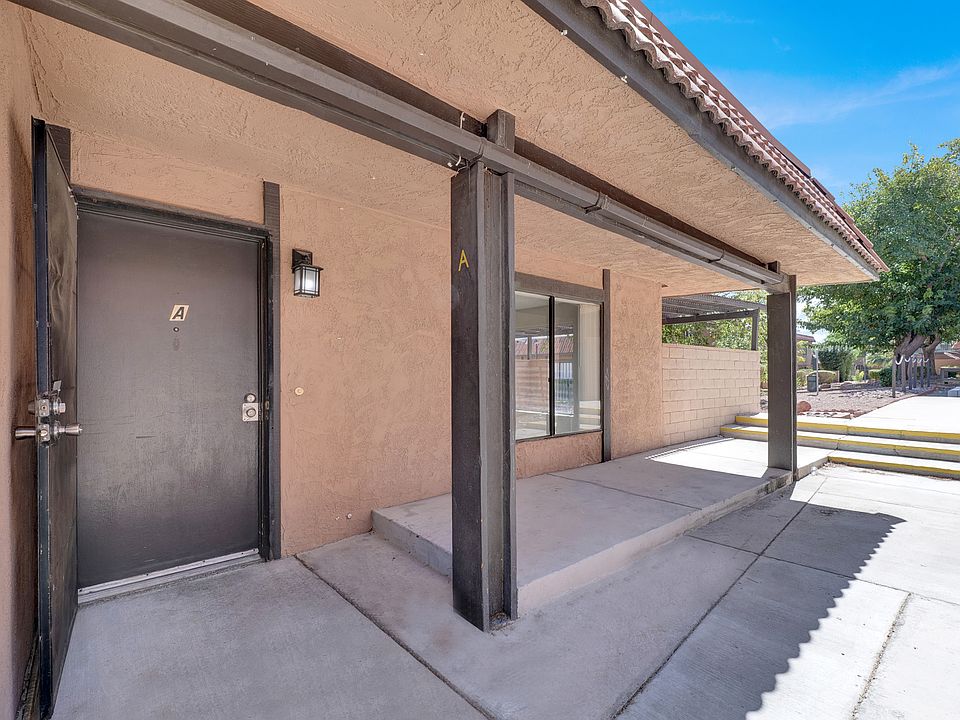 #GuardianRealty 6611 SIlverstream A Las Vegas Townhome Rental 3 Bedrooms front door_09192025