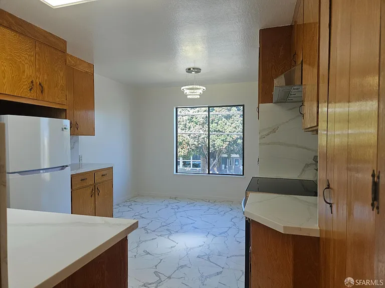 280 Cambridge St — Photo 10
