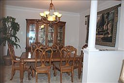 4th image of 2102 Avery Ct