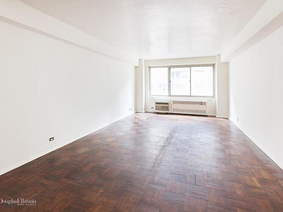 4th image of 225 E 46th St APT 5D