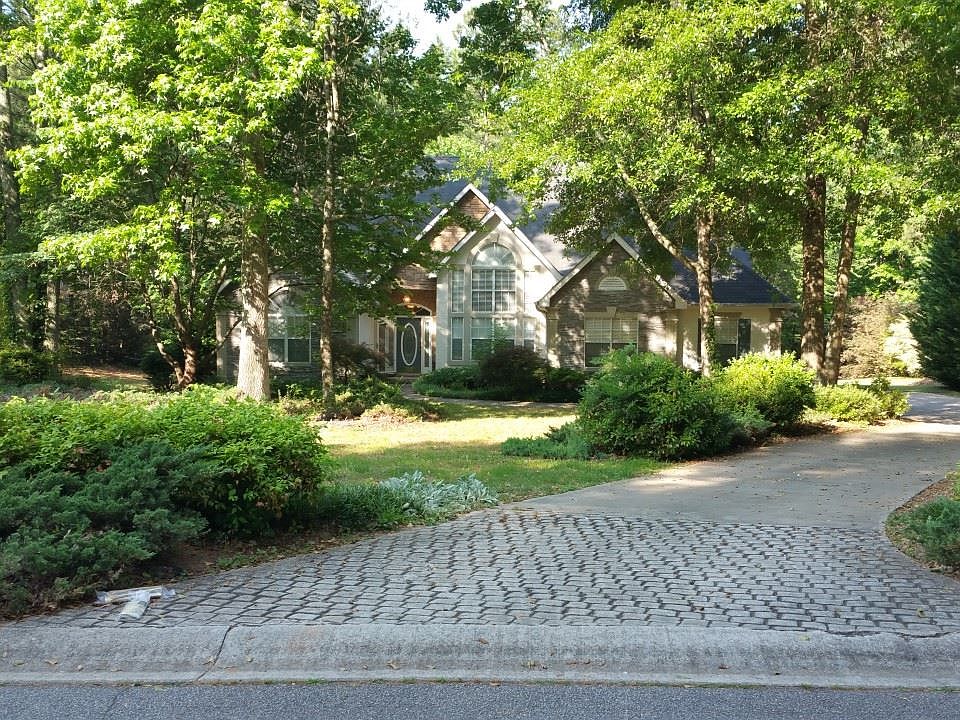 1st image of 26 French Village Blvd #0