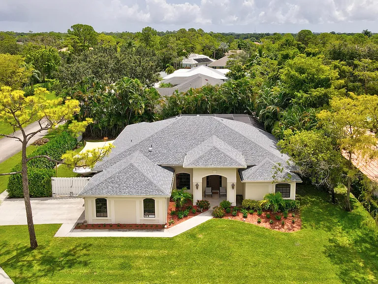 13823 Callington Dr — Photo 29