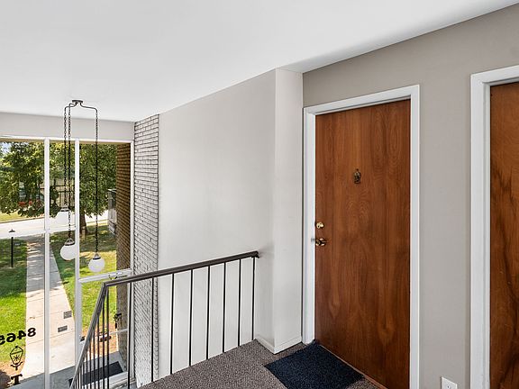 3rd image of 8465 Kennedy Cir Unit 5