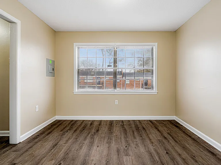 Sherwood Flats — Photo 41
