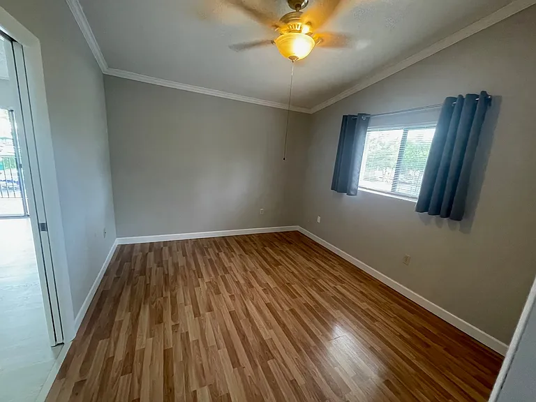 251 Palm Cir W #201 — Photo 8