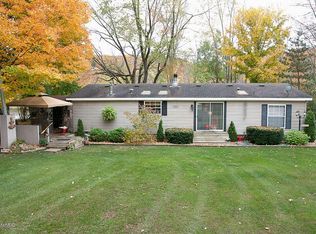 18781 Stonehouse Shores Rd, Hersey, MI 49639
